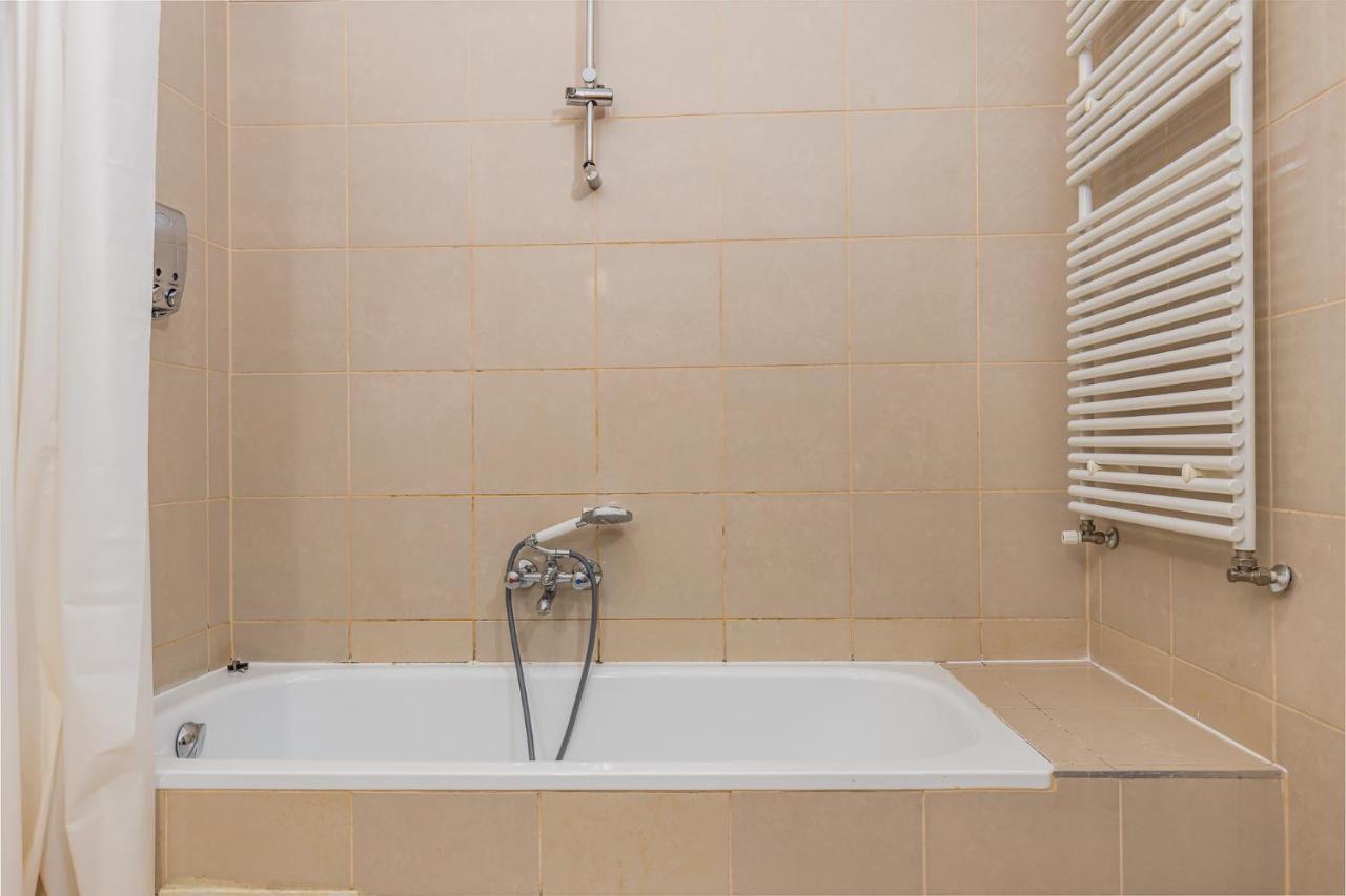 Cosy 1 Bedroom Apartment In Gozsdu Court Budapest Exteriör bild