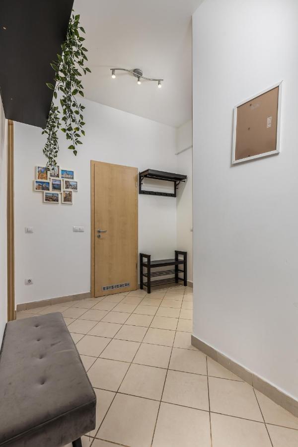 Cosy 1 Bedroom Apartment In Gozsdu Court Budapest Exteriör bild
