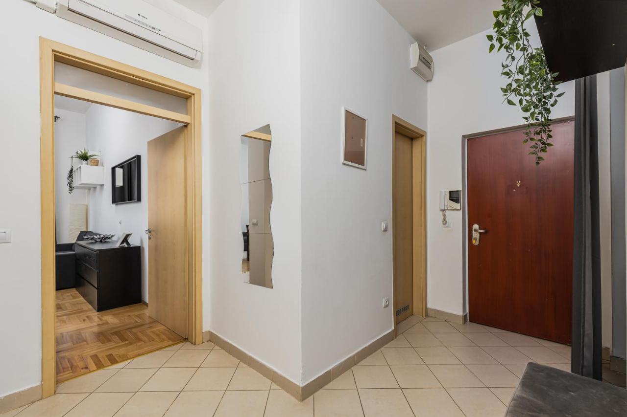 Cosy 1 Bedroom Apartment In Gozsdu Court Budapest Exteriör bild